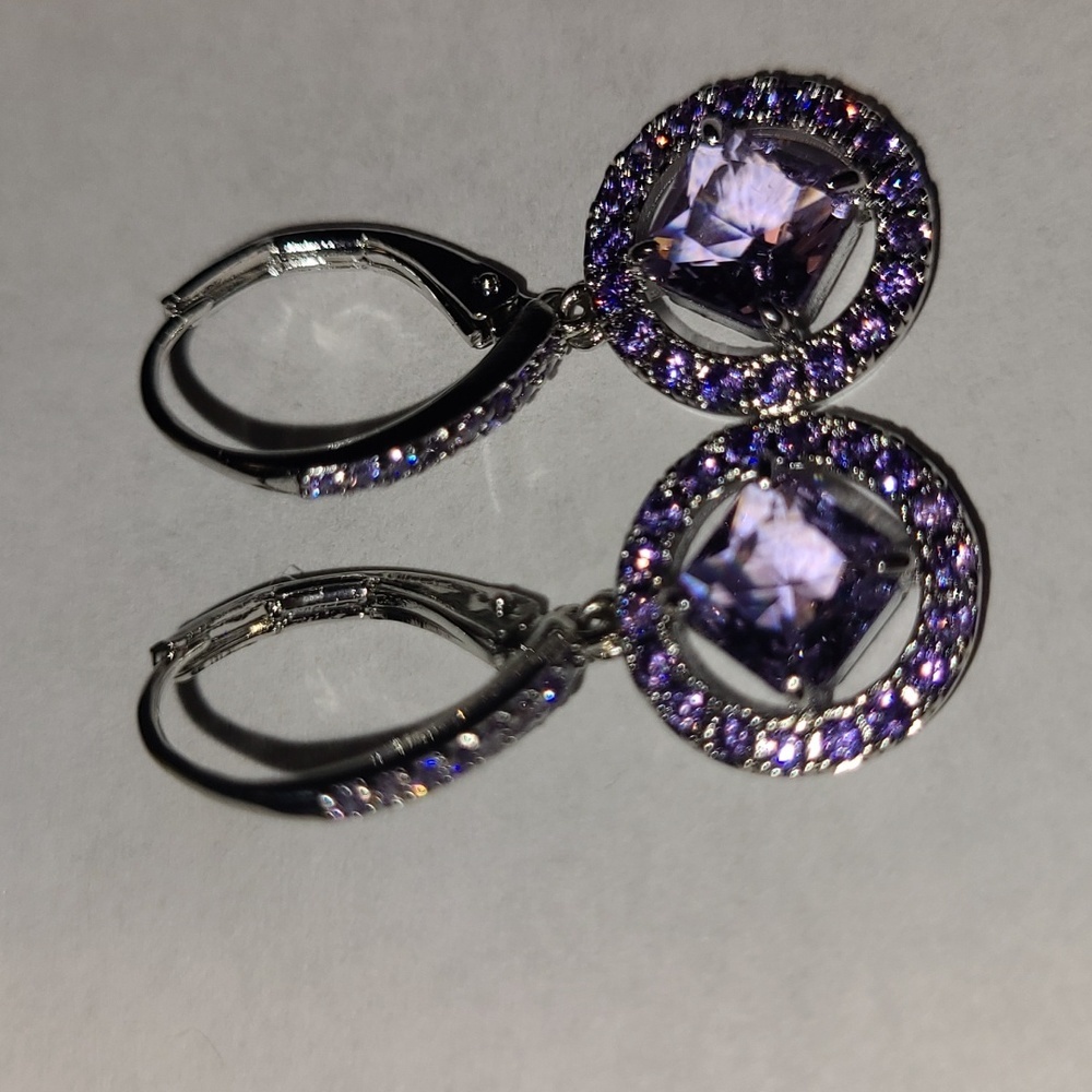 NWOT Never Worn Lobster Claw Drop Earrings Lab Created Amethyst on Rhodium - Picture 2 of 2
